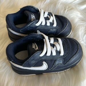 Sneakers kids color blue size 6c